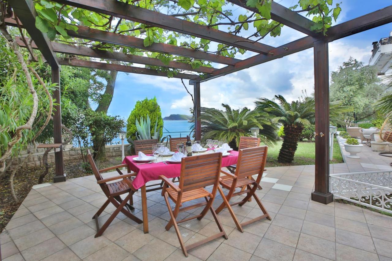 Royal Holiday Apartments Sveti Stefan Exterior foto