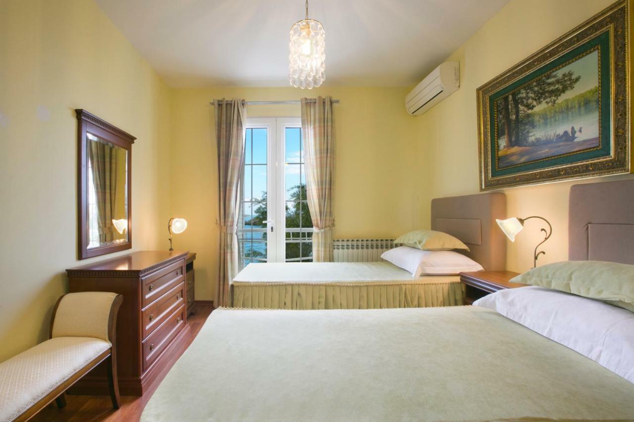Royal Holiday Apartments Sveti Stefan Exterior foto